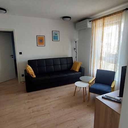 Cute Apartment Marla Art Close To Center Pula Exterior foto