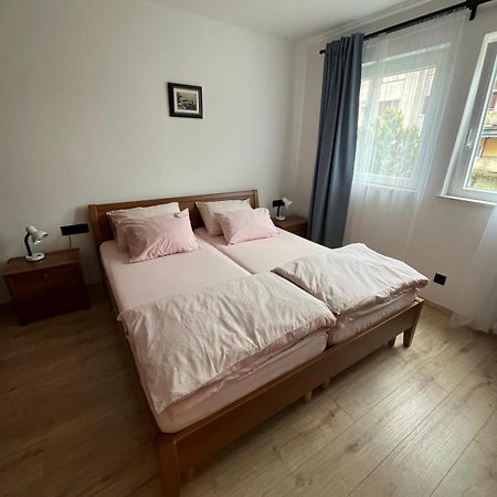 Cute Apartment Marla Art Close To Center Pula Exterior foto