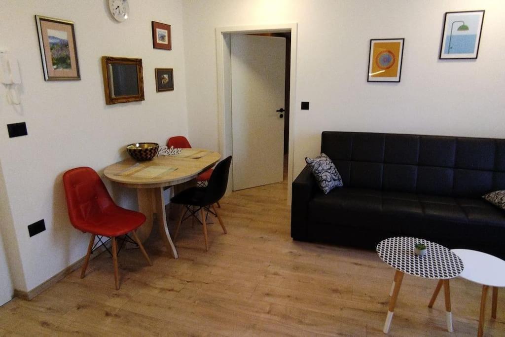 Cute Apartment Marla Art Close To Center Pula Exterior foto